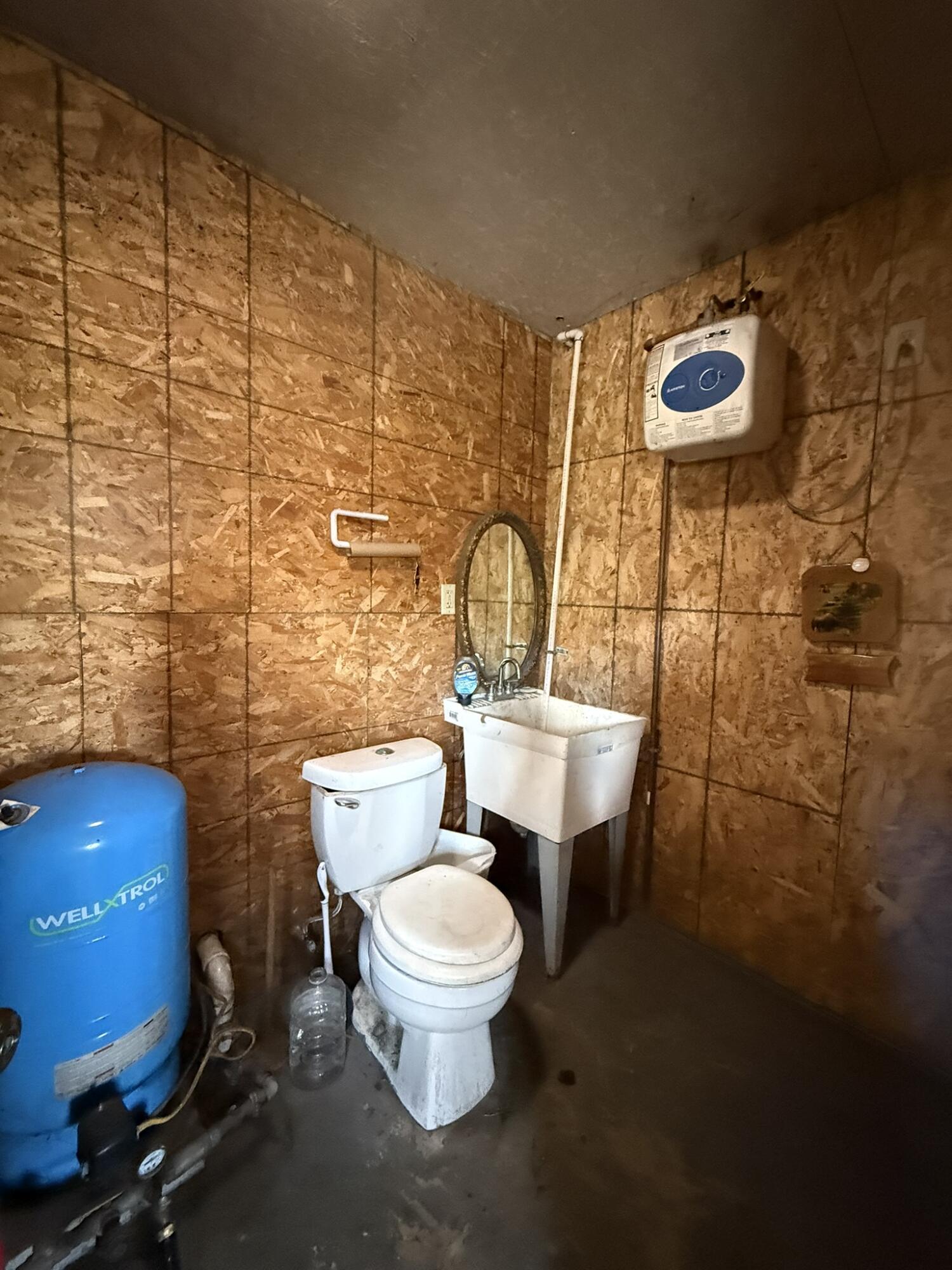 389 Mutton Lane Clinton, ME 04927 - Photo 7 of 15 IMG_7056