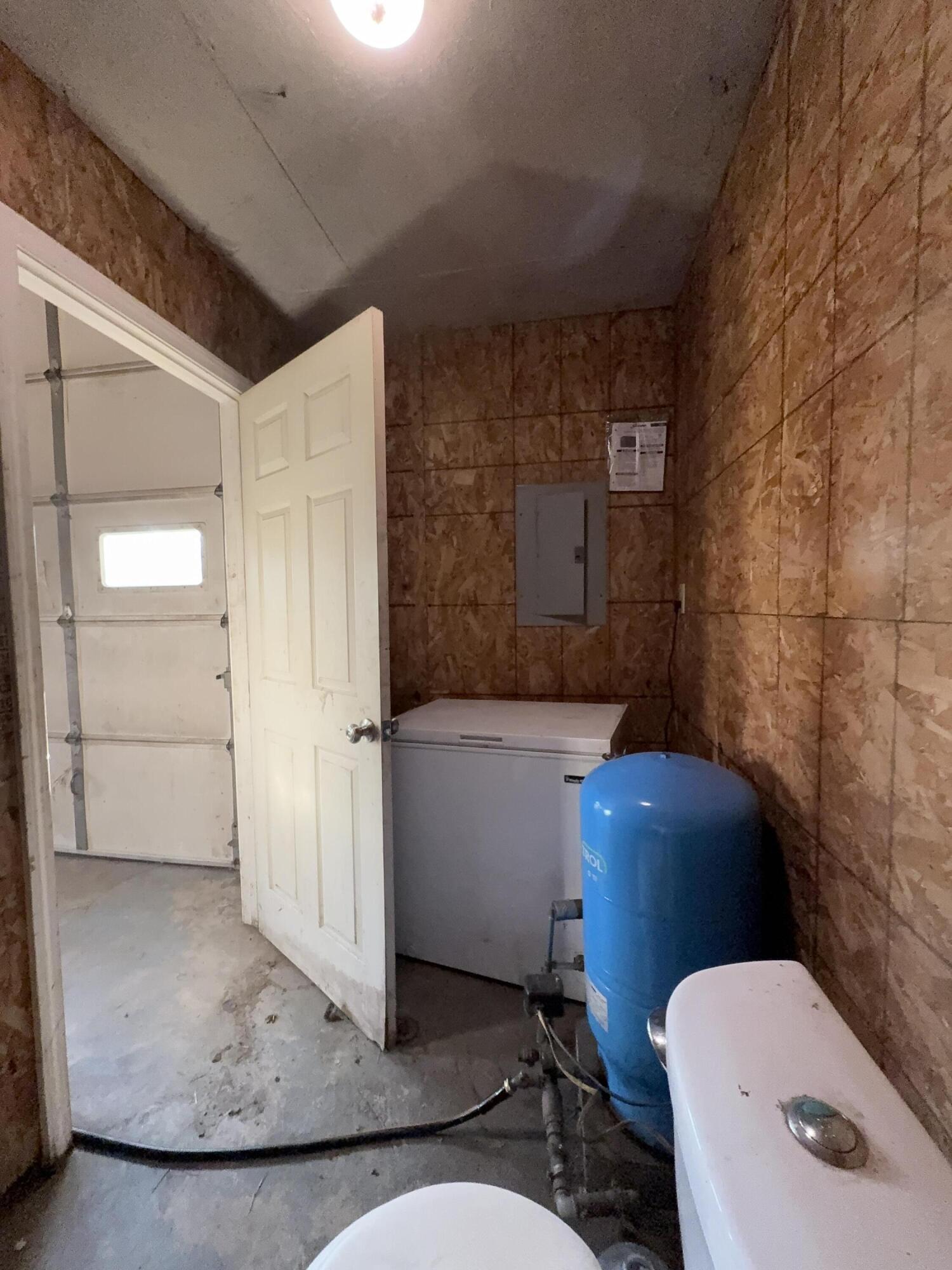 389 Mutton Lane Clinton, ME 04927 - Photo 8 of 15 IMG_7057