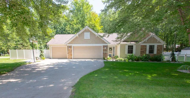 $469,900 | 231 Aaron Drive, Coldwater, MI 49036