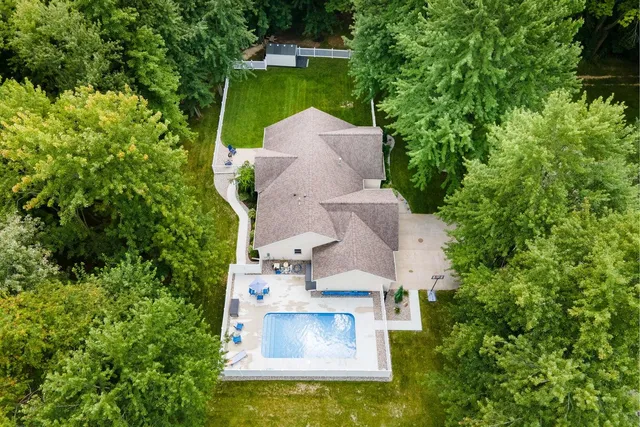 $469,900 | 231 Aaron Drive, Coldwater, MI 49036