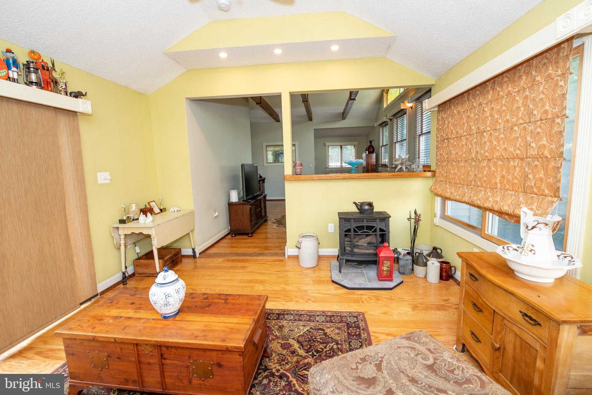 1736 Ford Road Bristol, PA 19007 - Photo 23 of 24 Gallery Image 23