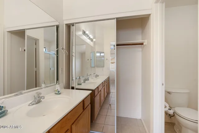 a view of backyard with tub