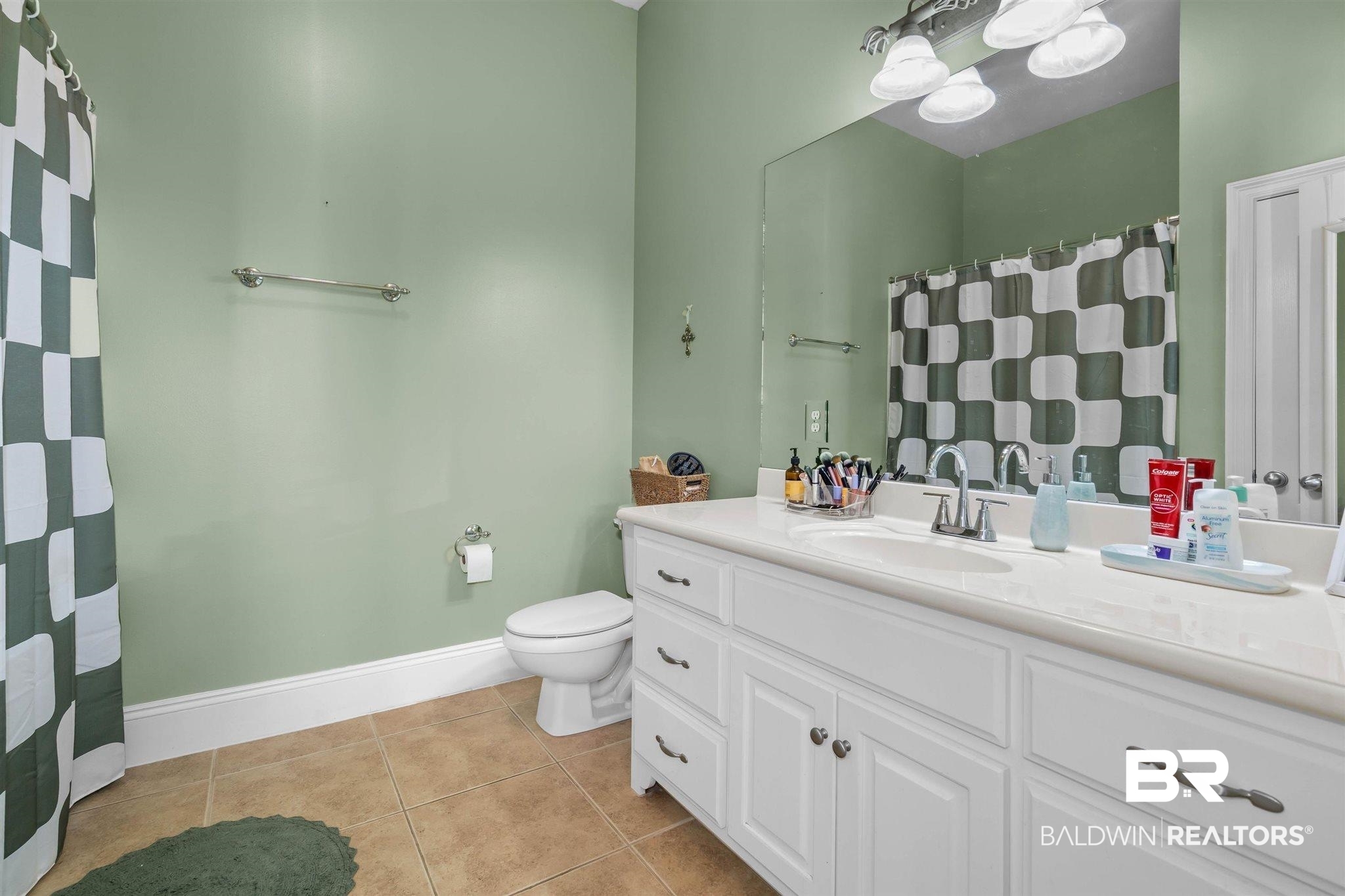 14 Patrice Trace Daphne, AL 36527 - Photo 20 of 33 Bathroom
