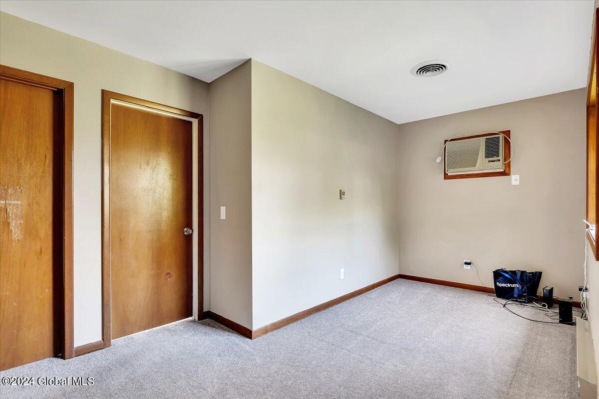 76 Vosburgh Road Poestenkill, NY 12018 - Photo 11 of 24 16-P1225627