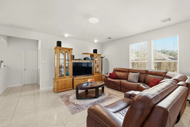 $455,000 | 5511 Gable Meadows Drive, Sugar Land, TX 77479