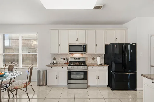 $455,000 | 5511 Gable Meadows Drive, Sugar Land, TX 77479