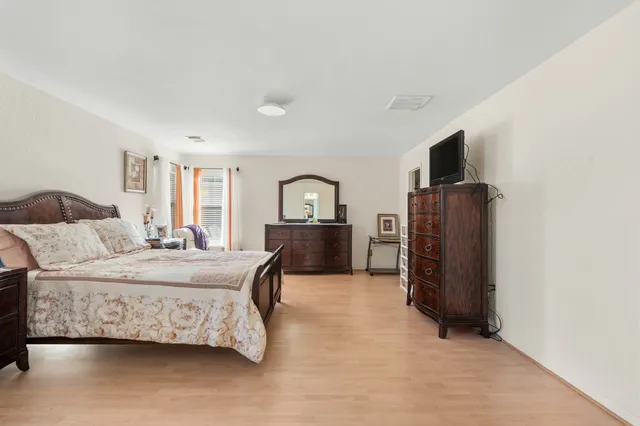 $455,000 | 5511 Gable Meadows Drive, Sugar Land, TX 77479