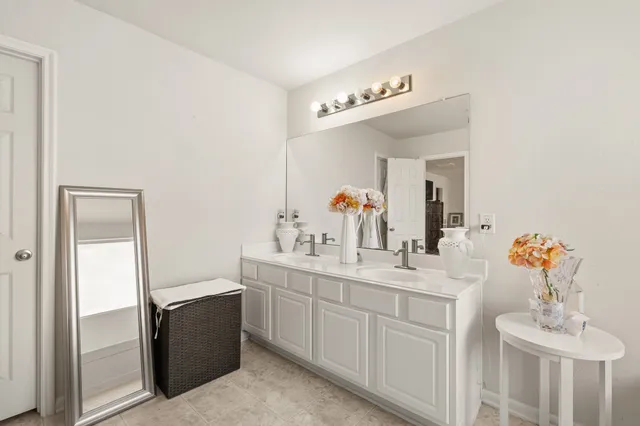 $455,000 | 5511 Gable Meadows Drive, Sugar Land, TX 77479