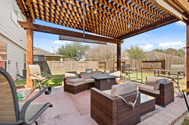 $455,000 | 5511 Gable Meadows Drive, Sugar Land, TX 77479