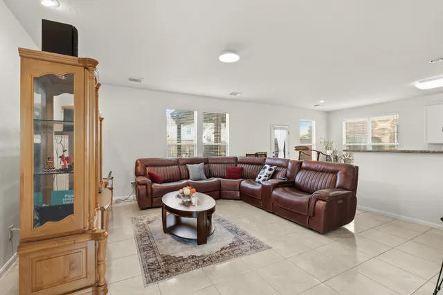 $455,000 | 5511 Gable Meadows Drive, Sugar Land, TX 77479