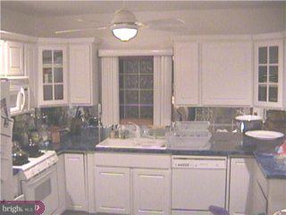 6445 Morris Park Road Philadelphia, PA 19151 - Photo 3 of 6 Gallery Image 3