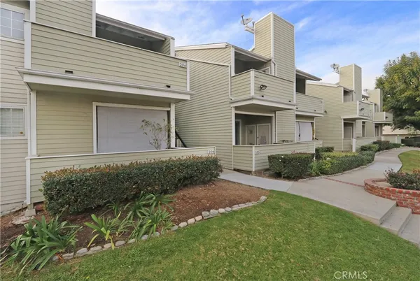 $2,600 | 777 South Citrus Avenue, Azusa, CA 91702