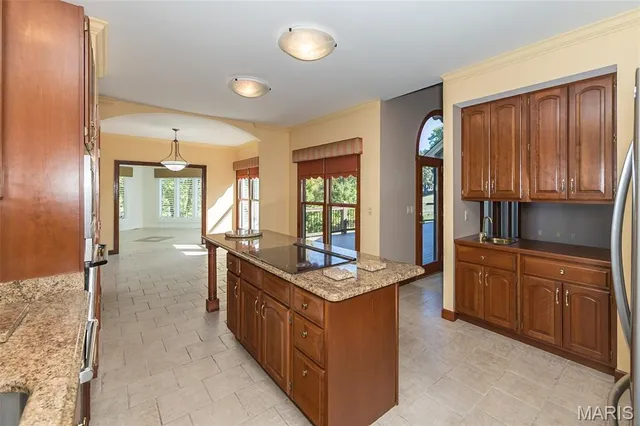 $829,000 | 999 Whitmoor Drive, Weldon Spring, MO 63304