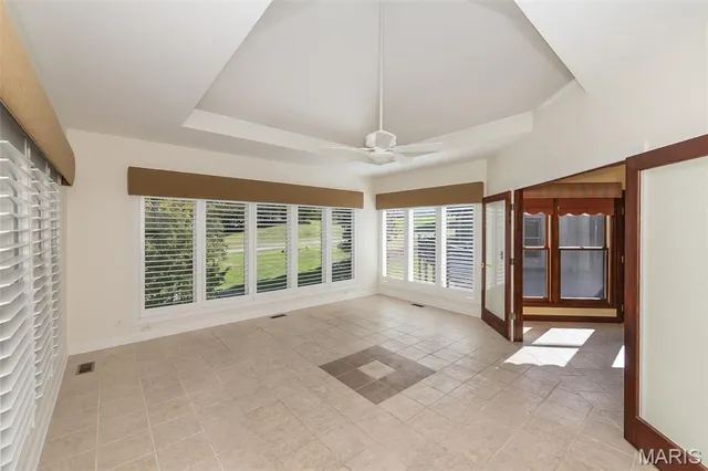 $829,000 | 999 Whitmoor Drive, Weldon Spring, MO 63304