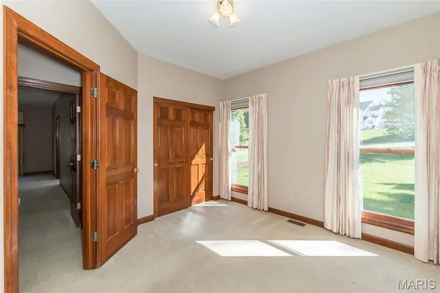 $829,000 | 999 Whitmoor Drive, Weldon Spring, MO 63304