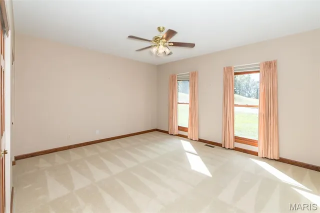 $829,000 | 999 Whitmoor Drive, Weldon Spring, MO 63304