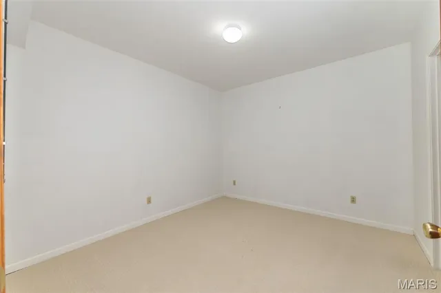 $829,000 | 999 Whitmoor Drive, Weldon Spring, MO 63304