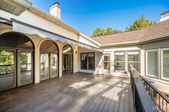 $829,000 | 999 Whitmoor Drive, Weldon Spring, MO 63304