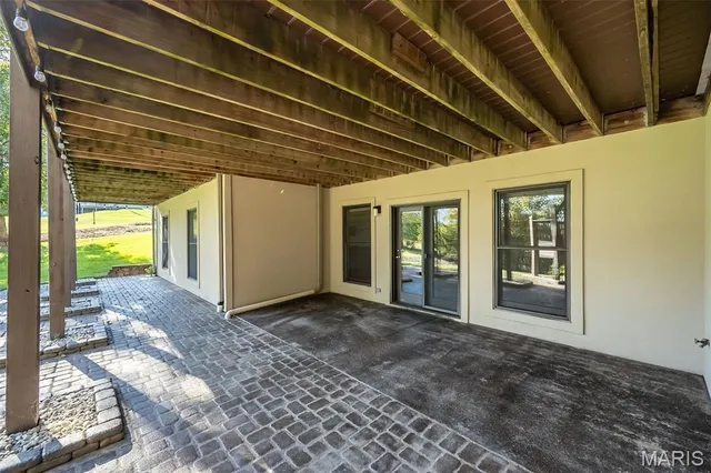 $829,000 | 999 Whitmoor Drive, Weldon Spring, MO 63304