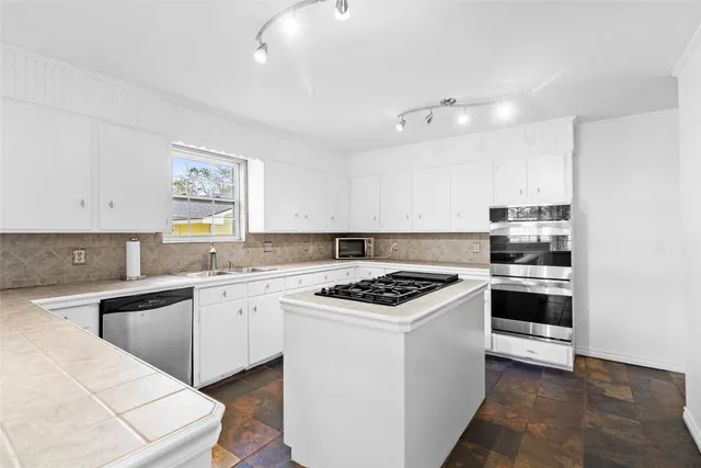 $780,000 | 2604 Kashka Lane, Madisonville, TX 77864