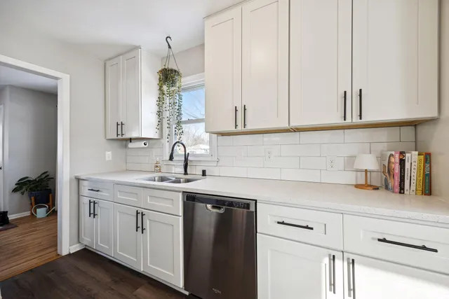 $415,000 | 3401 Aquila Avenue South, St. Louis Park, MN 55426