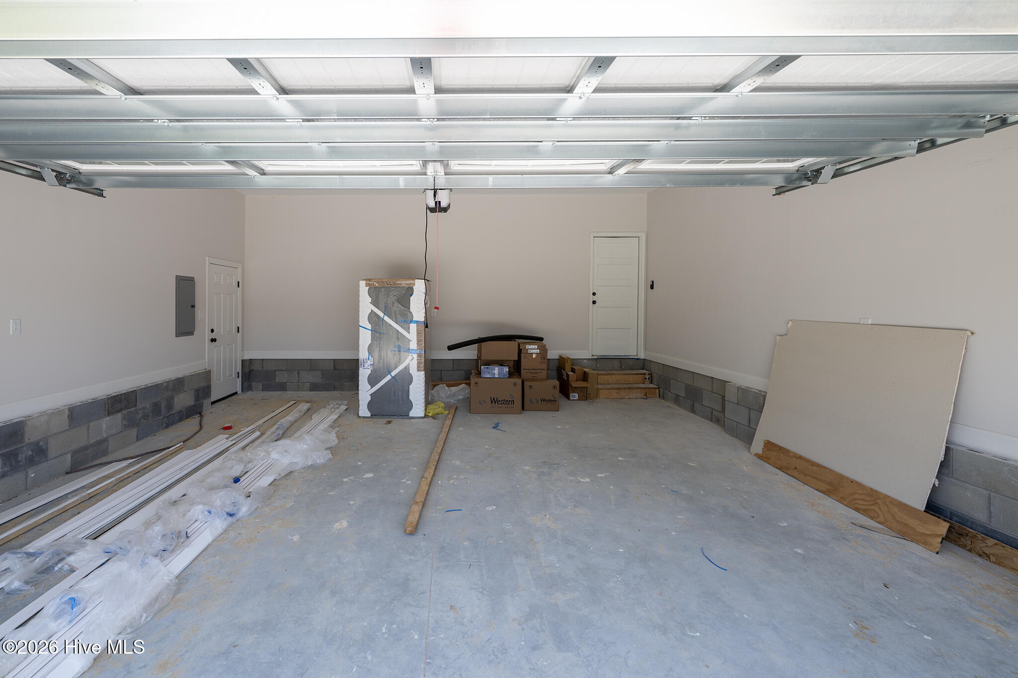 682 Crump Farm Road New Bern, NC 28562 - Photo 27 of 35 Attached Garage