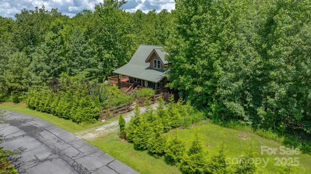 $395,000 | 721 Grandview Loop, Nebo, NC 28761