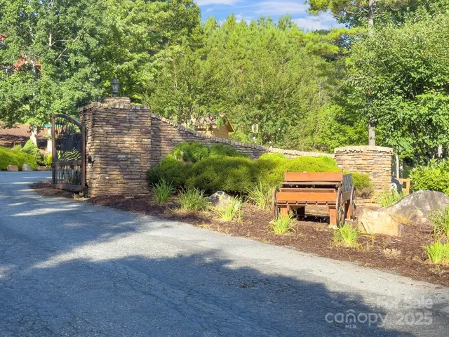 $395,000 | 721 Grandview Loop, Nebo, NC 28761
