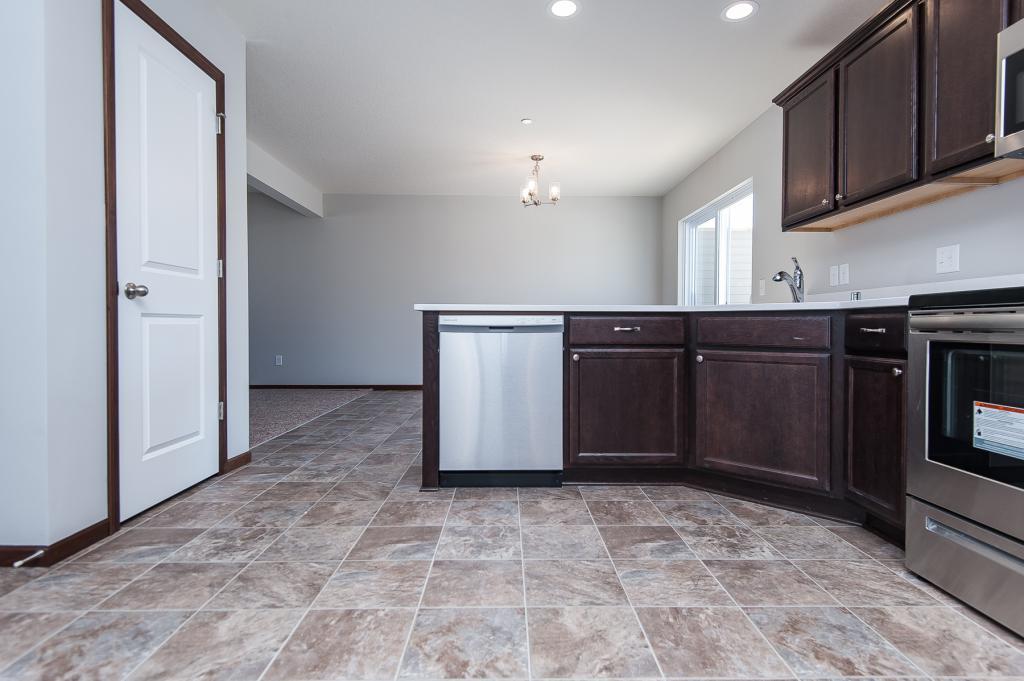 5168 61st Street Northwest Rochester, MN 55901 - Photo 12 of 24