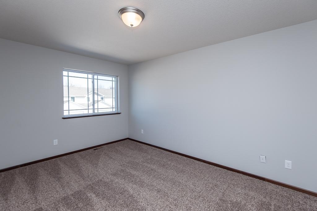 5168 61st Street Northwest Rochester, MN 55901 - Photo 16 of 24