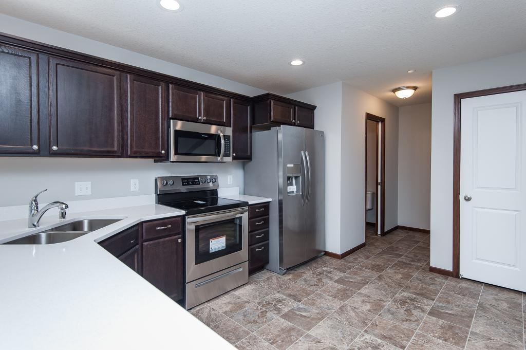5168 61st Street Northwest Rochester, MN 55901 - Photo 6 of 24