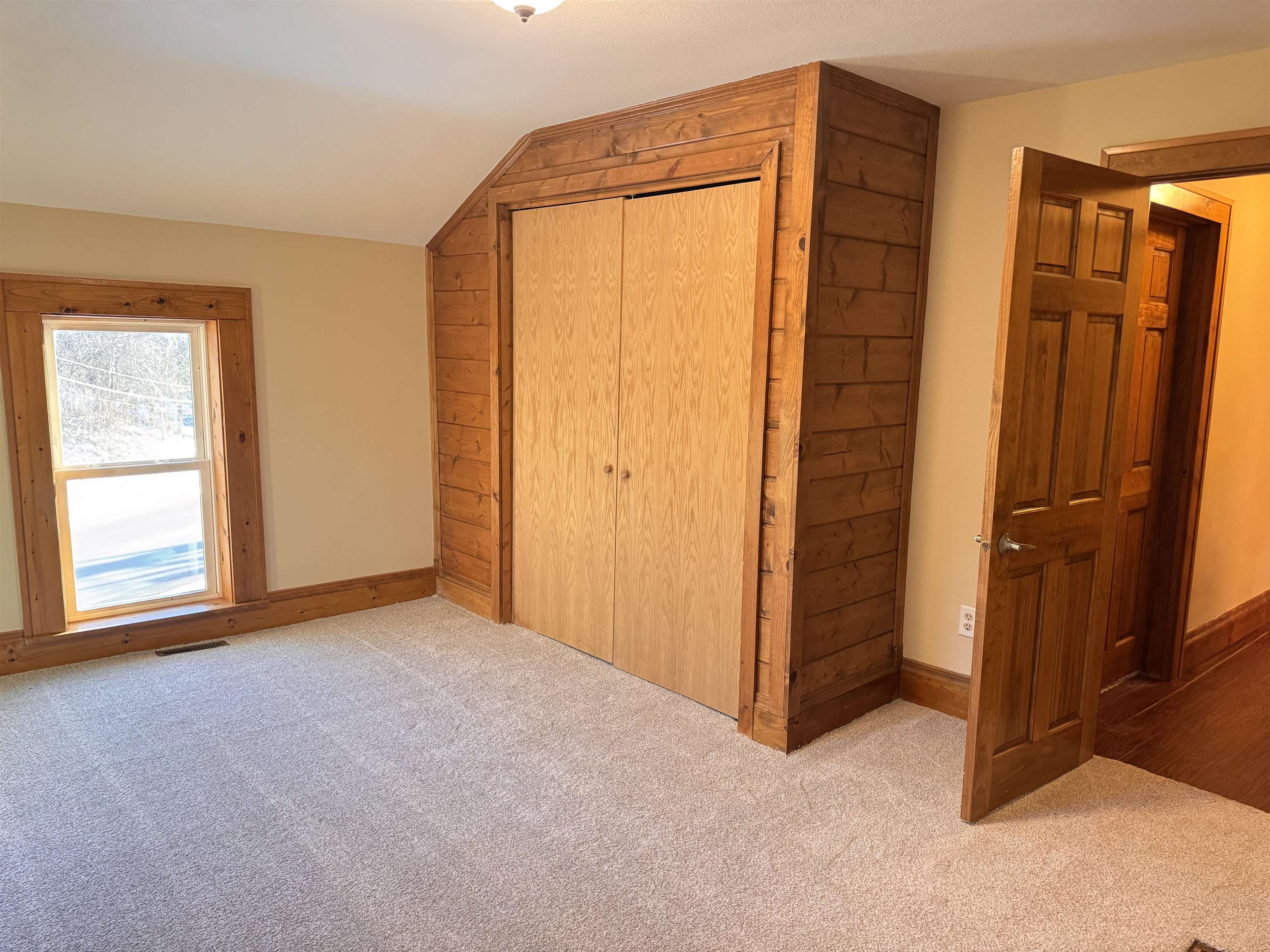 812 South Washington Street Waupaca, WI 54981 - Photo 17 of 26