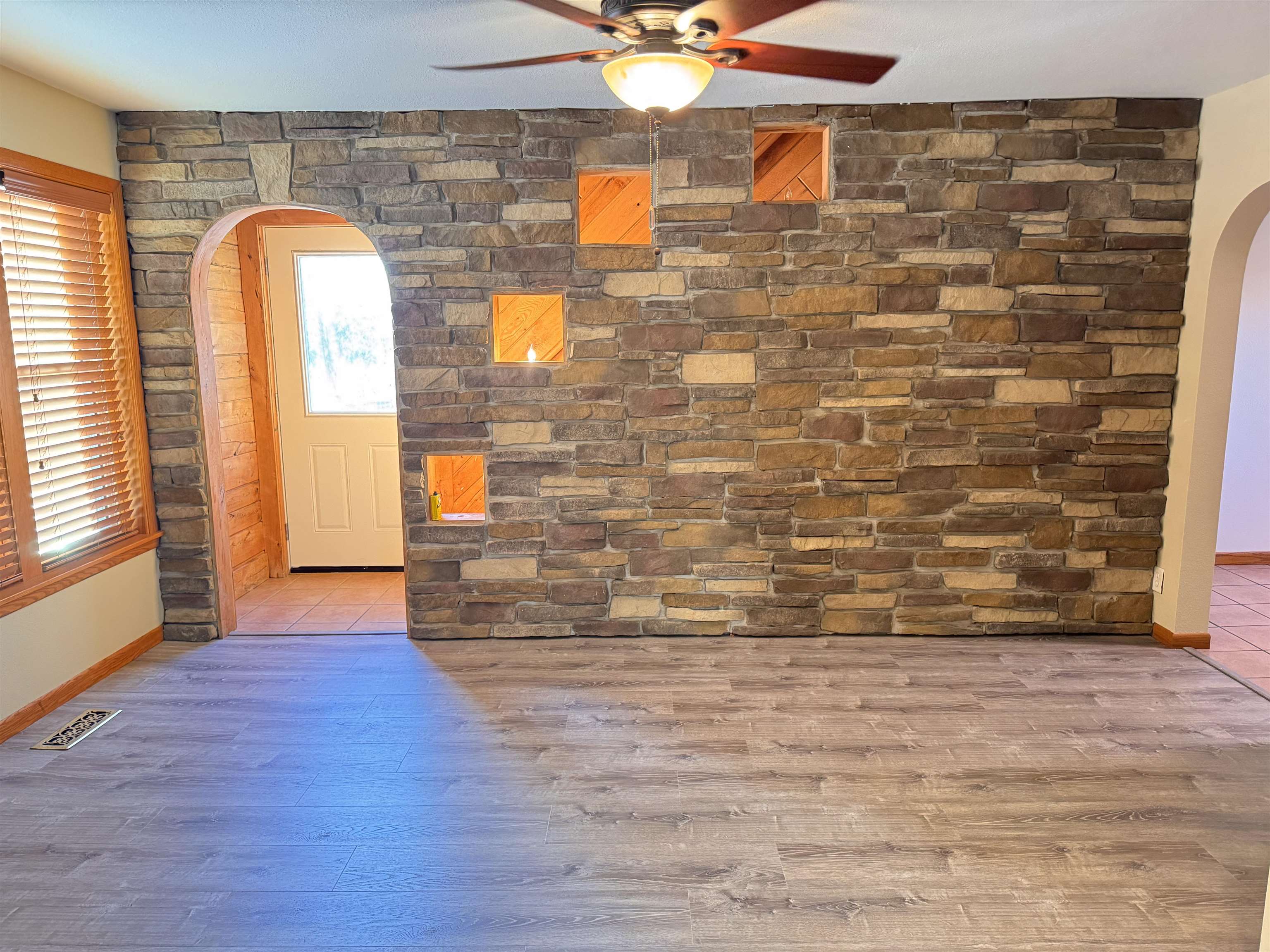 812 South Washington Street Waupaca, WI 54981 - Photo 6 of 26