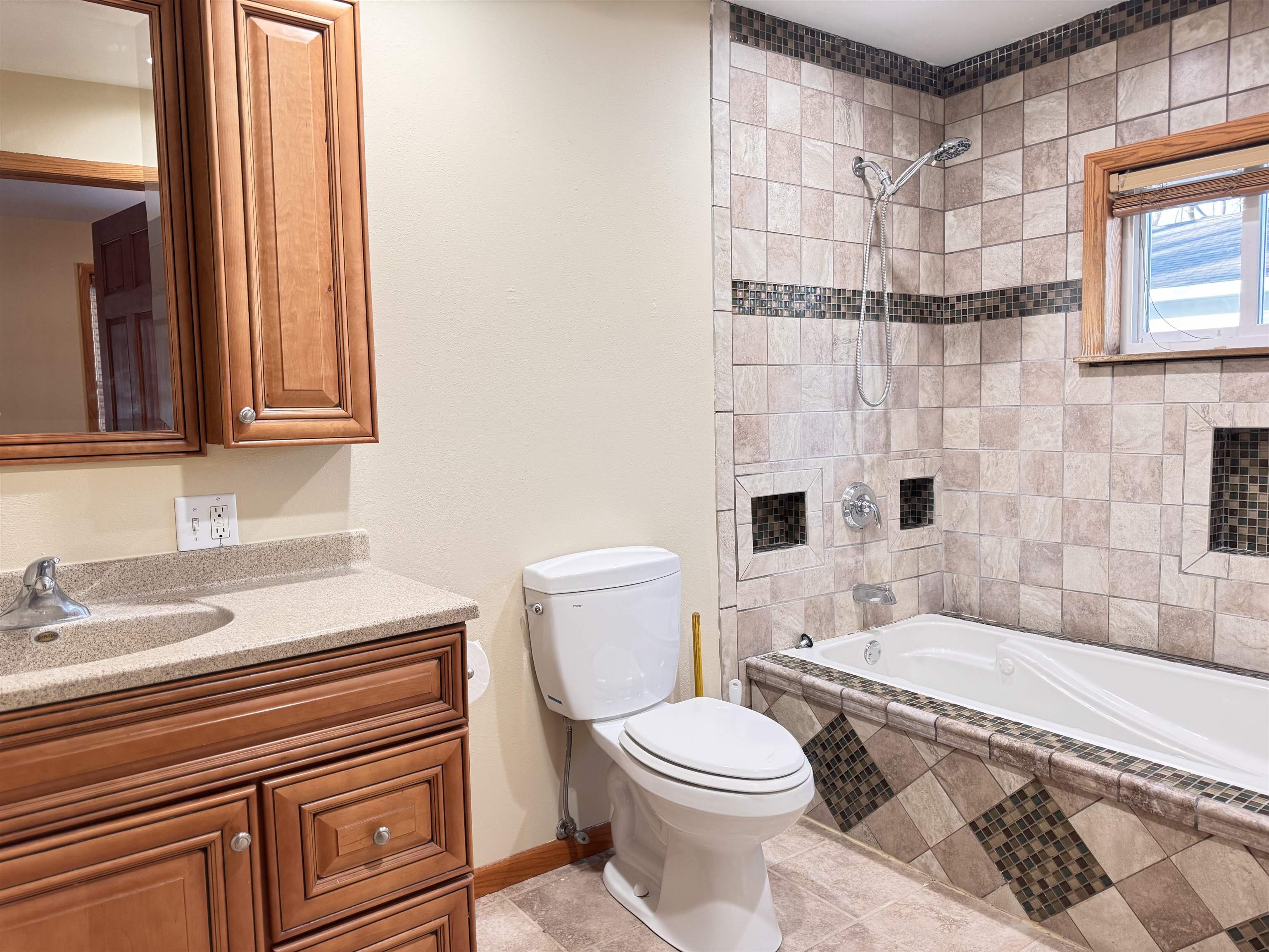 812 South Washington Street Waupaca, WI 54981 - Photo 10 of 26