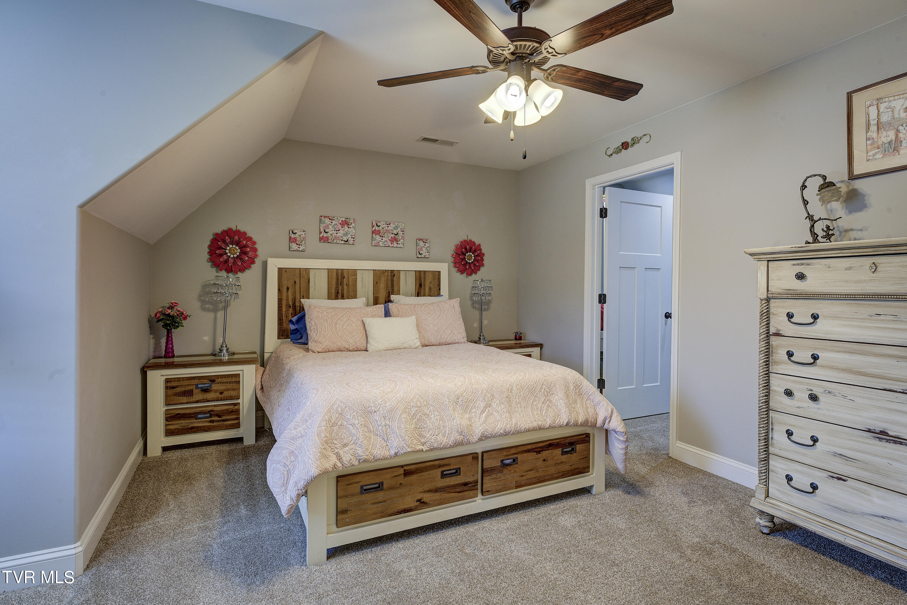 755 Hales Chapel Road Gray, TN 37615 - Photo 25 of 57 Bedroom3