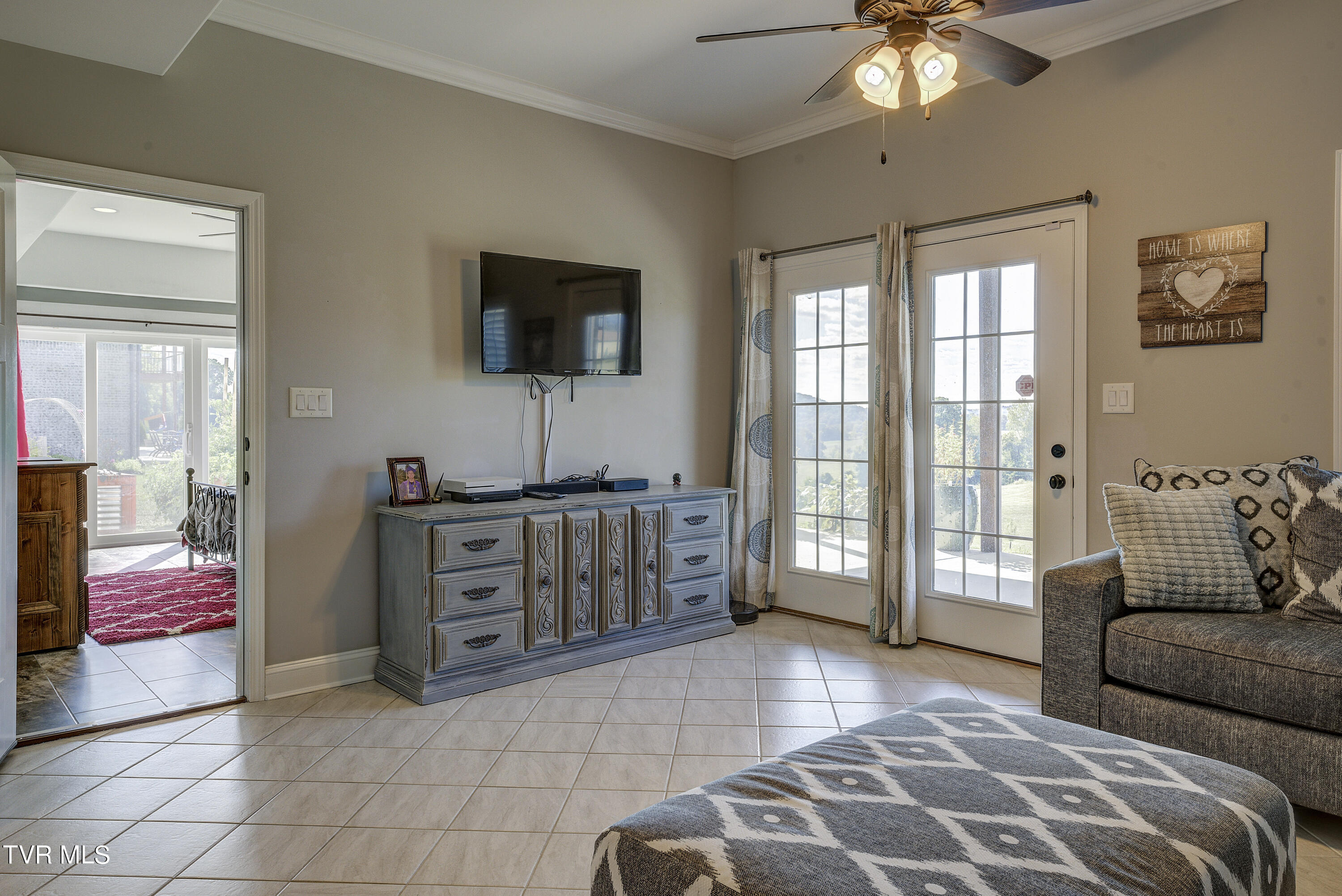 755 Hales Chapel Road Gray, TN 37615 - Photo 29 of 57 Basement Great Room2