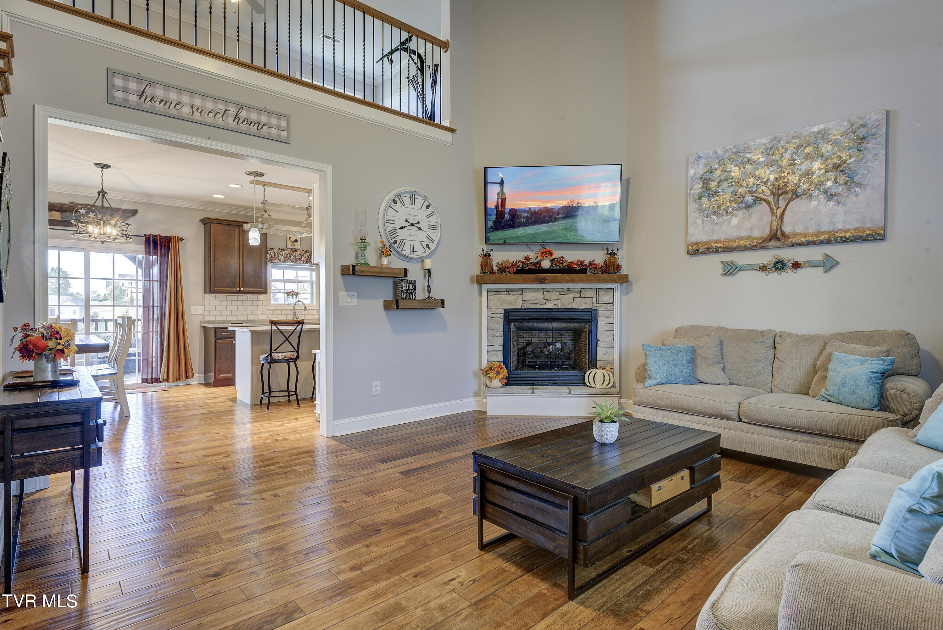 755 Hales Chapel Road Gray, TN 37615 - Photo 6 of 57 Livingroom