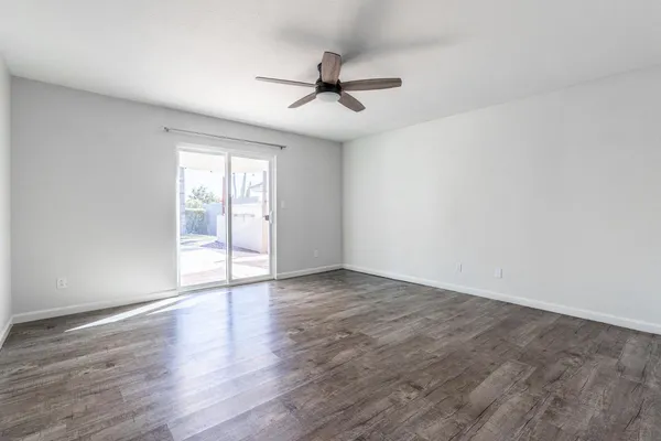 $3,595 | 1914 East Beck Lane, Phoenix, AZ 85022