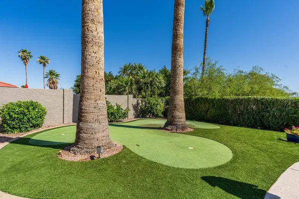 $3,595 | 1914 East Beck Lane, Phoenix, AZ 85022