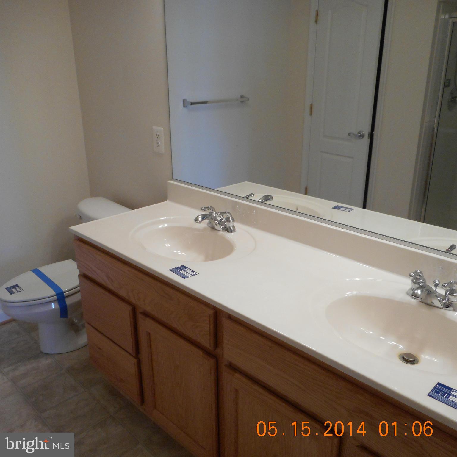 7305 Maplecrest Road, Unit 408 Elkridge, MD 21075 - Photo 10 of 11 Bath (Master)