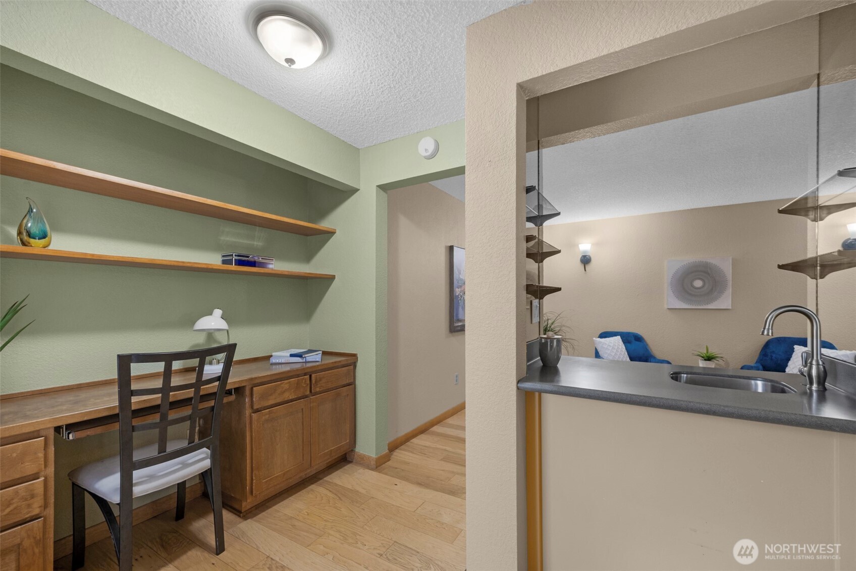 200 James Street, Unit 307 Edmonds, WA 98020 - Photo 10 of 37