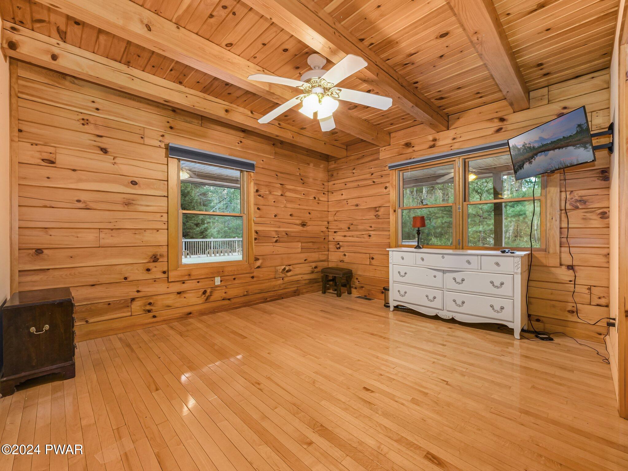 830 Twin Lakes Road Shohola, PA 18458 - Photo 28 of 43 TLR 1ST BED