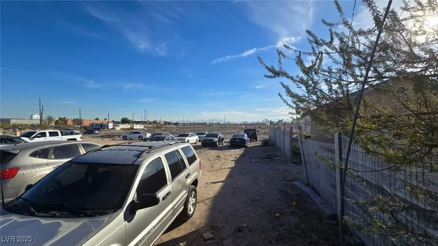 $69,900 | 300 Plymouth Avenue, North Las Vegas, NV 89030