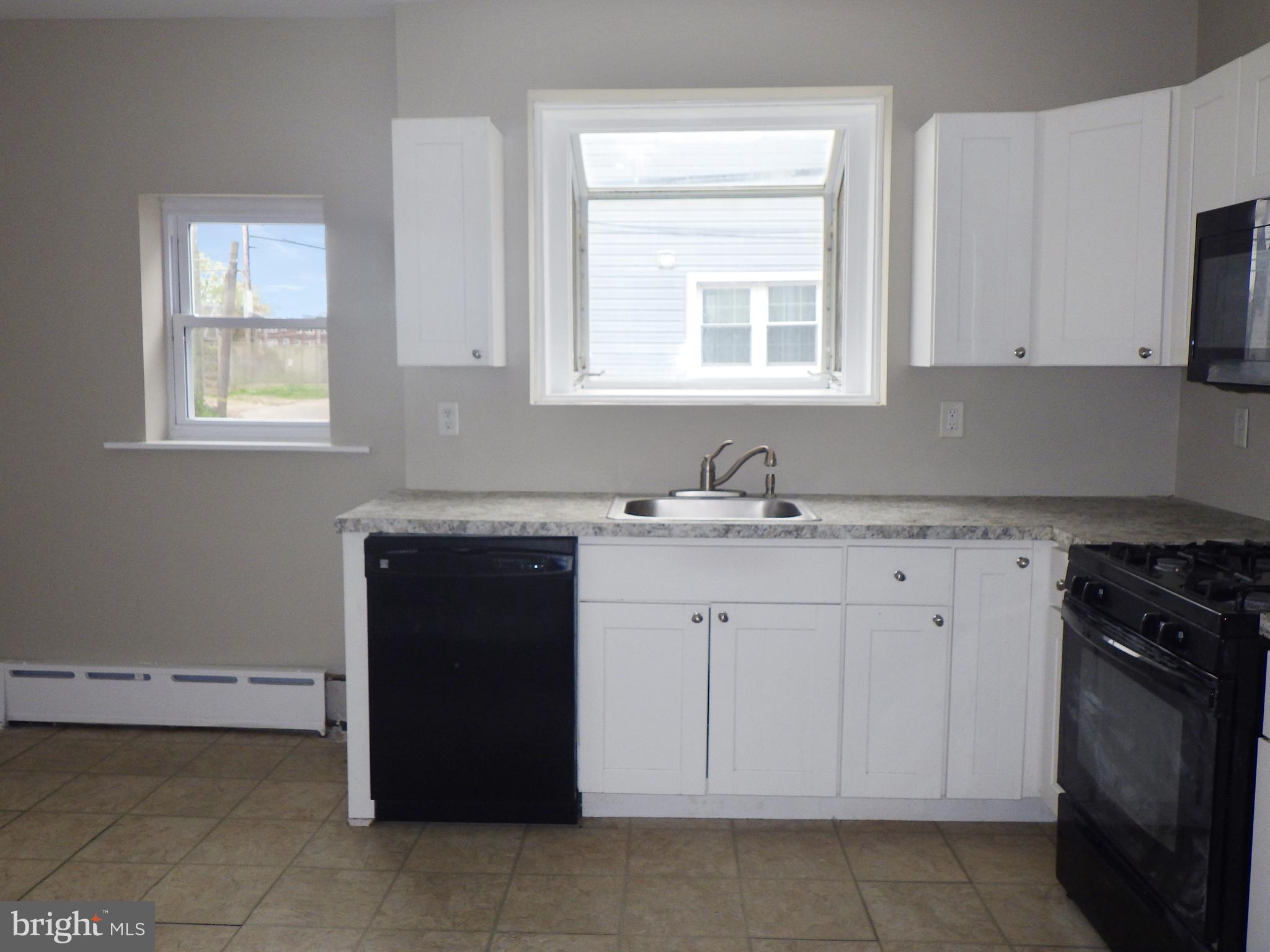 26 Lamport Road Upper Darby, PA 19082 - Photo 9 of 20