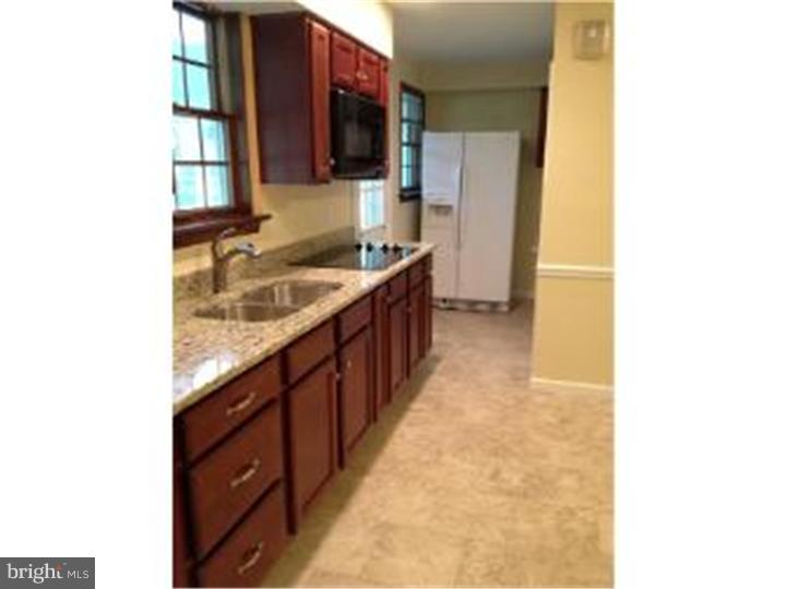 33 Devon Road Malvern, PA 19355 - Photo 3 of 8 Kitchen