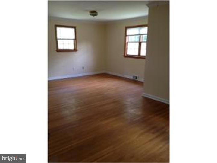 33 Devon Road Malvern, PA 19355 - Photo 4 of 8 Bedroom - Main