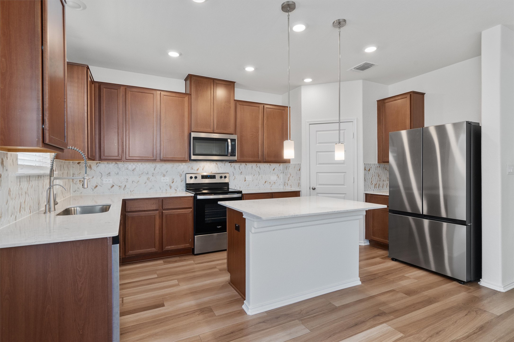 1032 Santiam Street Georgetown, TX 78626 - Photo 15 of 40