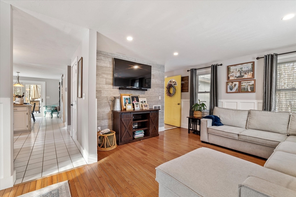 19 Fernwood Drive Rutland, MA 01543 - Photo 15 of 37