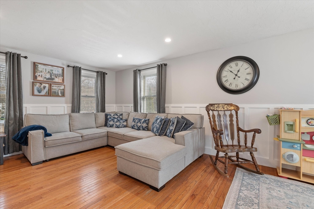 19 Fernwood Drive Rutland, MA 01543 - Photo 17 of 37