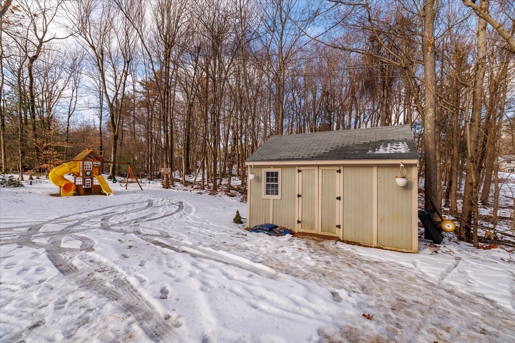 19 Fernwood Drive Rutland, MA 01543 - Photo 34 of 37